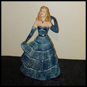 Vintage Ceramic Lady Figuring